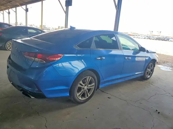 5NPE34AF7JH621909 — 2018 Hyundai Sonata, фото 3 с аукциона Copart, Передняя часть