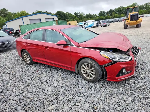 5NPE24AF5JH676944 — 2018 Hyundai Sonata, фото 4 с аукциона Copart, Передняя часть