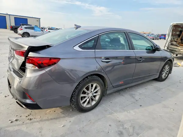 5NPE24AF8JH705370 — 2018 Hyundai Sonata, фото 3 с аукциона Copart, Задняя часть