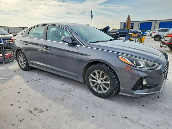 5NPE24AF8JH705370 — 2018 Hyundai Sonata, фото 4 с аукциона Copart, Задняя часть