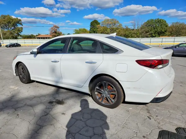 5NPE34AF3JH662005 — 2018 Hyundai Sonata, фото 2 с аукциона Copart 30.09.2026, Мелкие вмятины и царапины