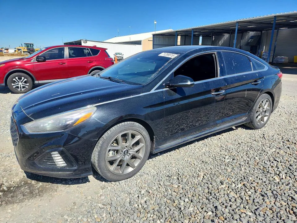 2018 Hyundai Sonata VIN 5NPE34AB0JH698649 фото 1