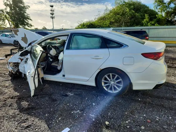 5NPE24AF0KH789198 — 2019 Hyundai Sonata, фото 2 с аукциона Copart, Передняя часть