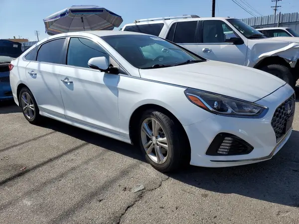 5NPE34AF9KH771361 — 2019 Hyundai Sonata, фото 4 с аукциона Copart, Мелкие вмятины и царапины