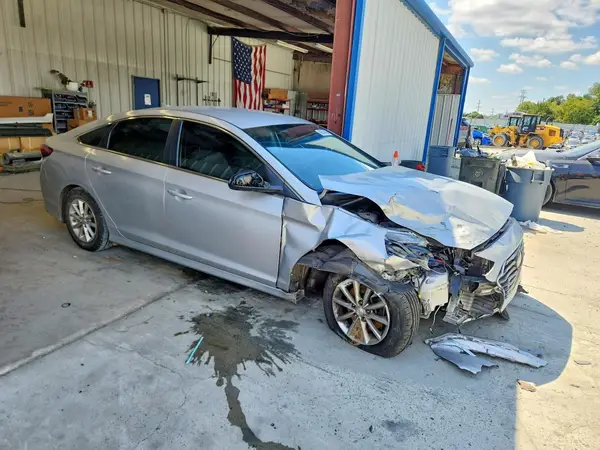 5NPE24AF3KH788918 — 2019 Hyundai Sonata, фото 4 с аукциона Copart, Передняя часть
