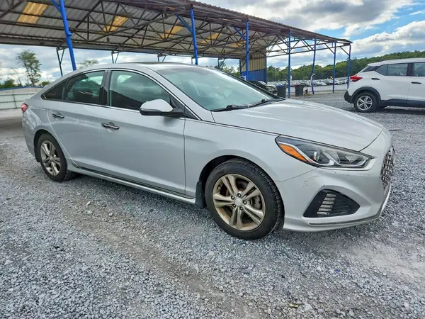 5NPE34AF3KH755978 — 2019 Hyundai Sonata, фото 4 с аукциона Copart, Передняя часть
