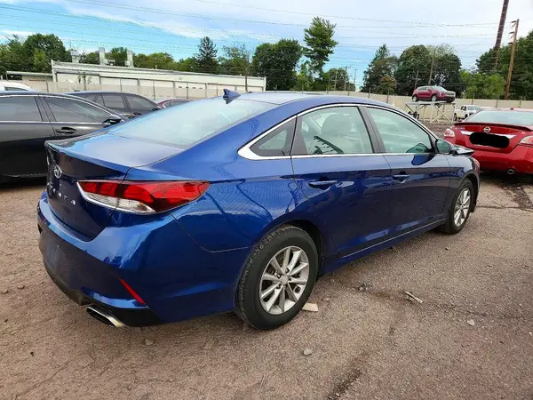 5NPE24AF4KH772159 — 2019 Hyundai Sonata, фото 3 с аукциона Copart, Передняя часть