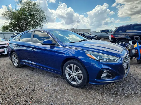 5NPE34AF3KH786924 — 2019 Hyundai Sonata, фото 4 с аукциона Copart, Передняя часть