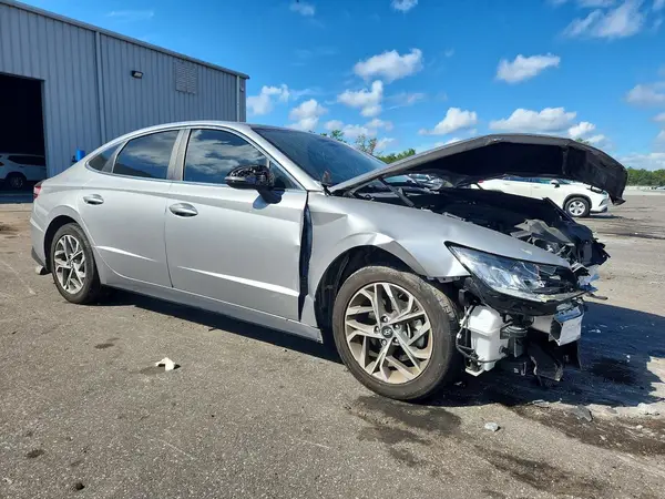 5NPEF4JA3MH097206 — 2021 Hyundai Sonata, фото 4 с аукциона Copart, Передняя часть