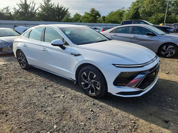 2025 HYUNDAI SONATA VIN KMHL64JA1SA480388 фото 4