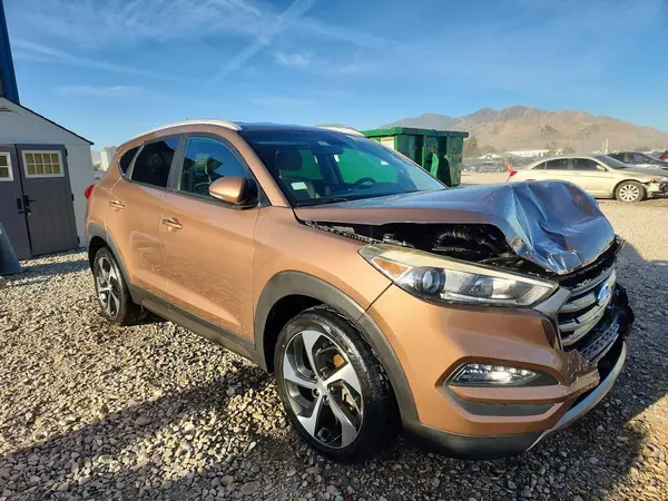 KM8J3CA2XGU105382 — 2016 Hyundai Tucson, фото 4 с аукциона Copart 08.10.2026, Передняя часть