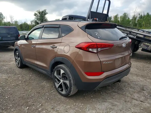 KM8J3CA26GU044113 — 2016 Hyundai Tucson, фото 2 с аукциона Copart 12.10.2026, Мелкие вмятины и царапины