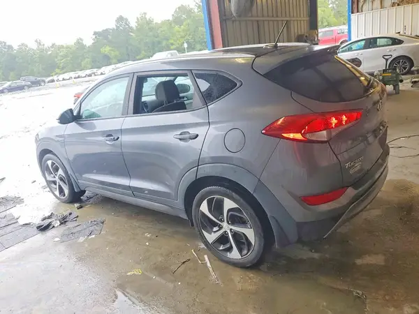 KM8J3CA24GU222813 — 2016 Hyundai Tucson, фото 2 с аукциона Copart 14.10.2026, Естественный износ
