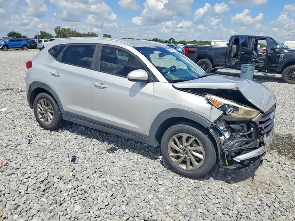 KM8J3CA48GU152234 — 2016 Hyundai Tucson, фото 4 с аукциона Copart 29.09.2026, Передняя часть