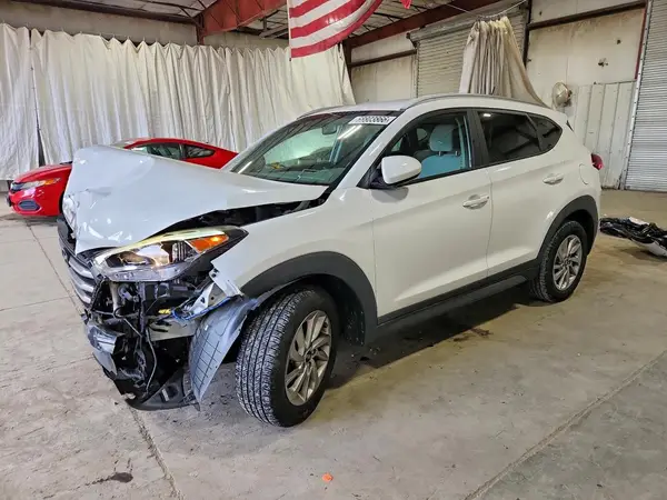 KM8J3CA44GU140257 — 2016 Hyundai Tucson, Передняя часть (Front End), фото до ремонта