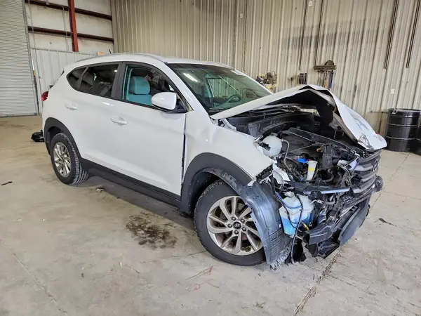 KM8J3CA44GU140257 — 2016 Hyundai Tucson, фото 4 с аукциона Copart 14.10.2026, Передняя часть