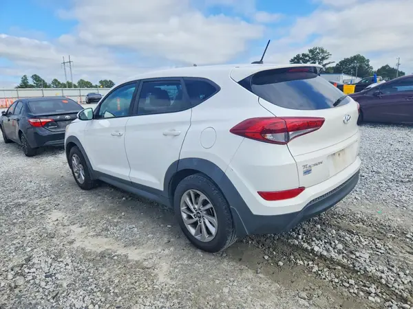 KM8J23A46GU169729 — 2016 Hyundai Tucson, фото 2 с аукциона Copart, Передняя часть