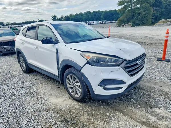 KM8J23A46GU169729 — 2016 Hyundai Tucson, фото 4 с аукциона Copart, Передняя часть
