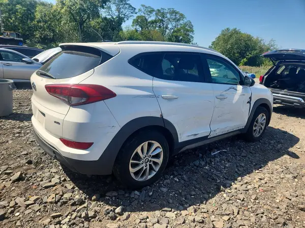 KM8J3CA49GU253184 — 2016 Hyundai Tucson, фото 3 с аукциона Copart, Боковая часть