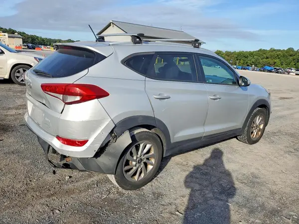 KM8J33A42GU107029 — 2016 Hyundai Tucson, фото 3 с аукциона Copart, Задняя часть