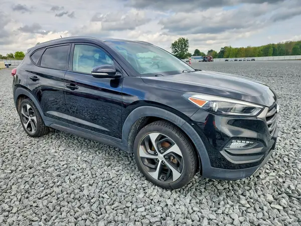 KM8J3CA21GU032211 — 2016 Hyundai Tucson, фото 4 с аукциона Copart 15.10.2026, Механические повреждения