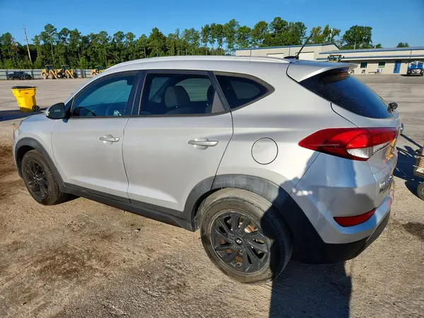 KM8J33A43GU091326 — 2016 Hyundai Tucson, фото 2 с аукциона Copart 13.10.2026, Мелкие вмятины и царапины