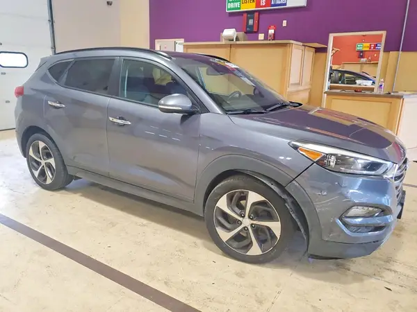 KM8J3CA20GU073039 — 2016 Hyundai Tucson, фото 4 с аукциона Copart 08.10.2026, Передняя часть