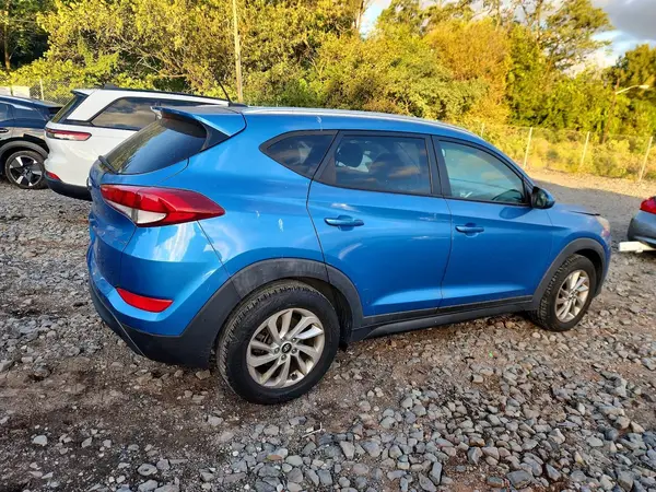KM8J33A47GU094715 — 2016 Hyundai Tucson, фото 3 с аукциона Copart 05.10.2026, Мелкие вмятины и царапины