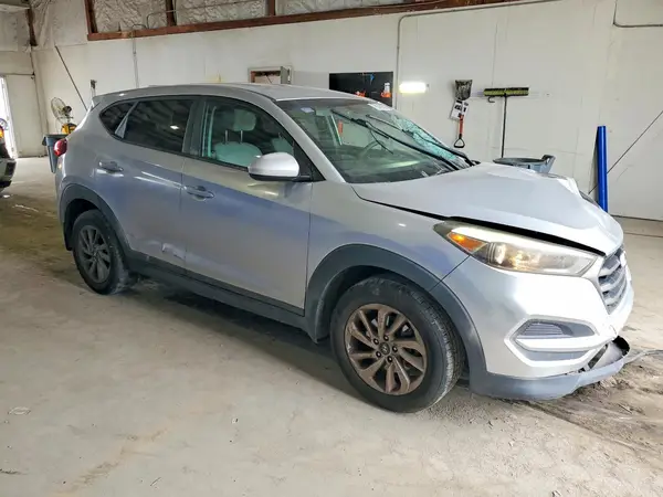 KM8J23A4XGU125443 — 2016 Hyundai Tucson, фото 4 с аукциона Copart, Передняя часть