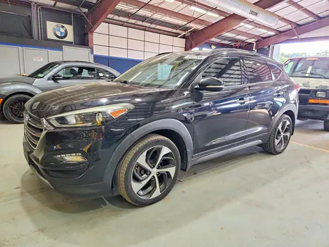 KM8J3CA29GU246850 — 2016 Hyundai Tucson, Мелкие вмятины и царапины (Minor Dent/Scratches), фото до ремонта