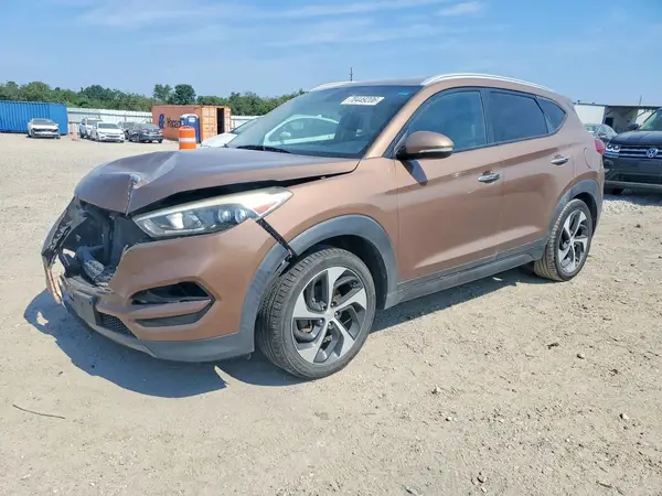 KM8J33A24GU028895 — 2016 Hyundai Tucson, Передняя часть (Front End), фото до ремонта