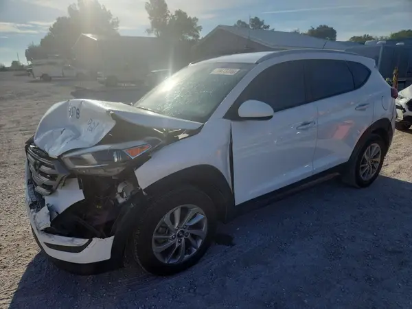 KM8J33A4XGU194078 — 2016 Hyundai Tucson, Передняя часть (Front End), фото до ремонта