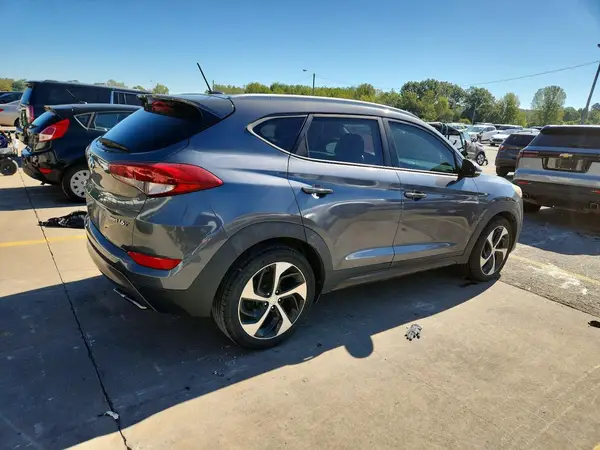2016 HYUNDAI TUCSON VIN KM8J33A2XGU049444 фото 3