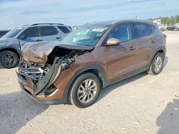KM8J33A49GU141422 — 2016 Hyundai Tucson, Передняя часть (Front End), фото до ремонта