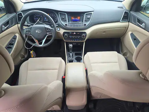 KM8J33A22GU048630 — 2016 Hyundai Tucson, фото 8 с аукциона Copart, Мелкие вмятины и царапины