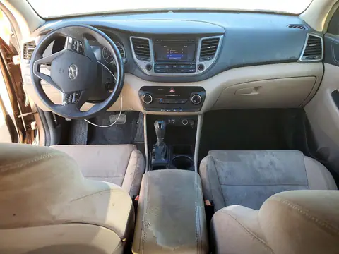 KM8J33A46GU158582 — 2016 Hyundai Tucson, фото 8 с аукциона Copart, Передняя часть