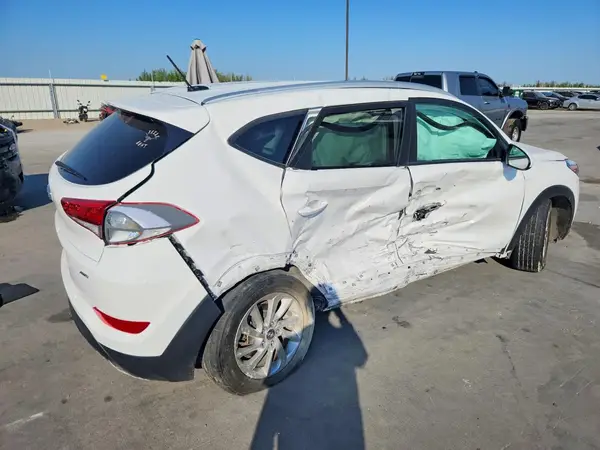KM8J3CA47HU299436 — 2017 Hyundai Tucson, фото 3 с аукциона Copart 12.10.2026, Боковая часть