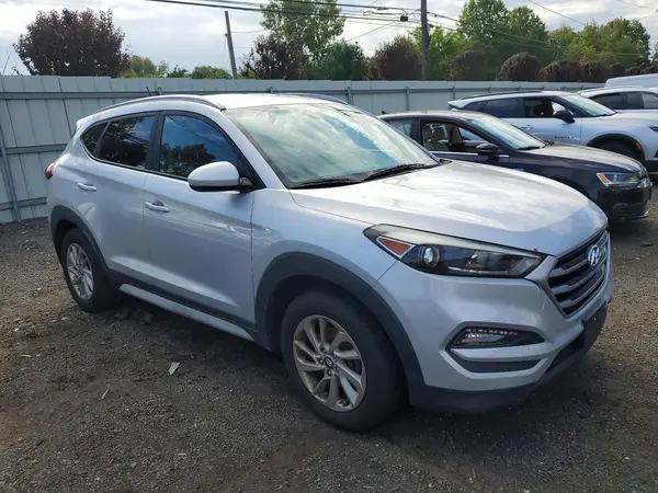 KM8J3CA49HU401688 — 2017 Hyundai Tucson, фото 4 с аукциона Copart 02.10.2026, Вандализм