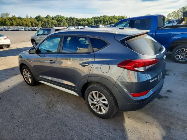 KM8J3CA48HU523460 — 2017 Hyundai Tucson, фото 2 с аукциона Copart 30.09.2026, Механические повреждения