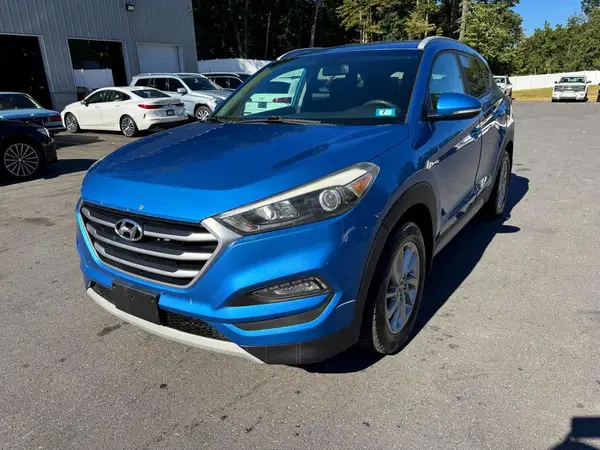 KM8J3CA20HU313336 — 2017 Hyundai Tucson, Мелкие вмятины и царапины (Minor Dent/Scratches), фото до ремонта