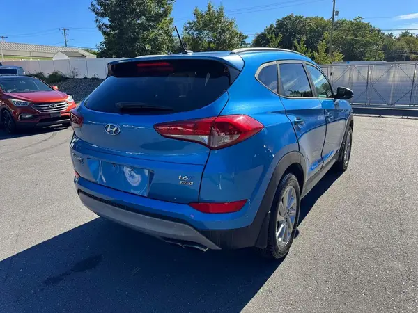 KM8J3CA20HU313336 — 2017 Hyundai Tucson, фото 3 с аукциона Copart 14.10.2026, Мелкие вмятины и царапины