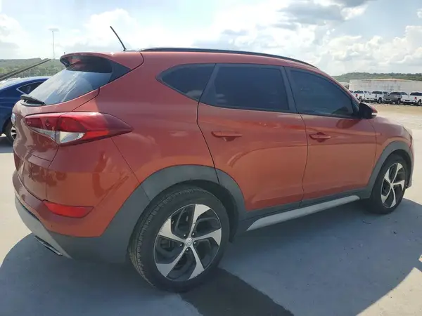 2017 HYUNDAI TUCSON VIN KM8J33A20HU560937 фото 3