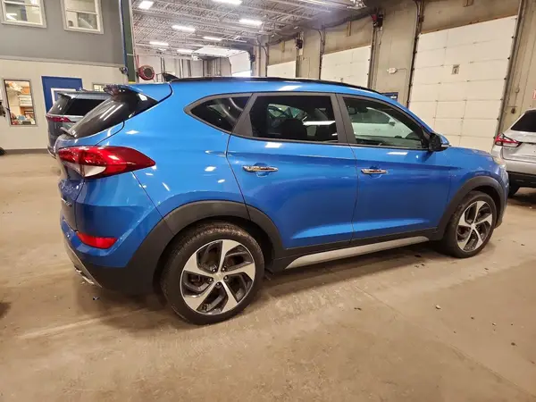KM8J33A2XHU327695 — 2017 Hyundai Tucson, фото 3 с аукциона Copart 06.10.2026, Механические повреждения