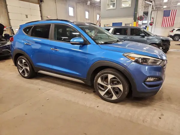 KM8J33A2XHU327695 — 2017 Hyundai Tucson, фото 4 с аукциона Copart 06.10.2026, Механические повреждения