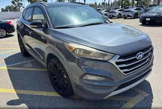 KM8J33A21HU506501 — 2017 Hyundai Tucson, Мелкие вмятины и царапины (Minor Dent/Scratches), фото до ремонта