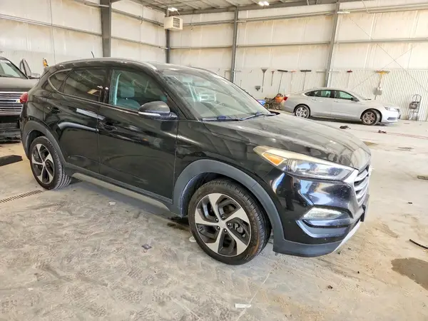 KM8J33A27HU279640 — 2017 Hyundai Tucson, фото 4 с аукциона Copart 13.10.2026, Механические повреждения