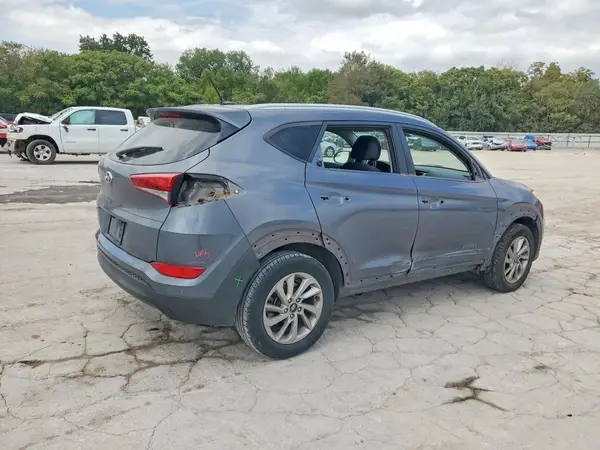 KM8J33A44HU294291 — 2017 Hyundai Tucson, фото 3 с аукциона Copart, Боковая часть