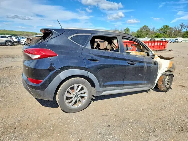 KM8J3CA47HU316834 — 2017 Hyundai Tucson, фото 3 с аукциона Copart 02.10.2026, Пожар двигателя