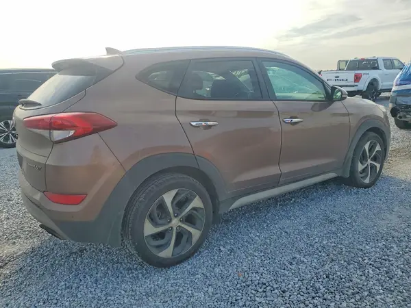 2017 HYUNDAI TUCSON VIN KM8J33A22HU526157 фото 3
