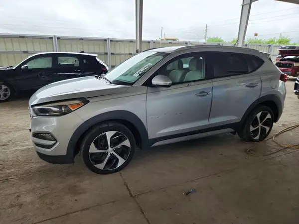 KM8J3CA24HU590894 — 2017 Hyundai Tucson, Естественный износ (Normal Wear), фото до ремонта